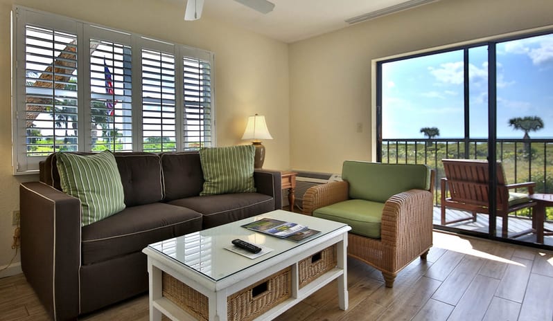Sanibel Inn - Suite Balcony